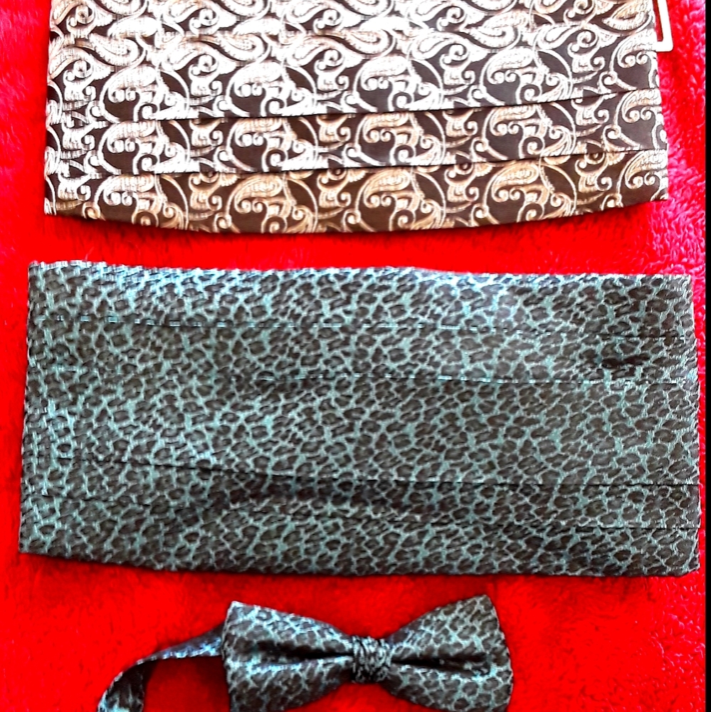 BRAND NEW 2 CUMMERBUNDS & 1 BOWTIE